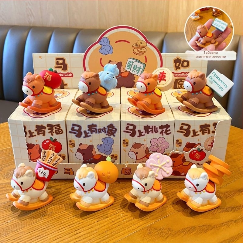 Декоративна бюро фигурка: кон със функция люлеене, смолна скулптура, стил Casual, Артикул ALTJBS0098