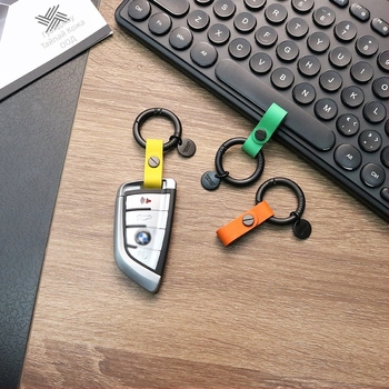 VISGARY Ключодържател от естествена кожа с V образно копче, луксозен стил