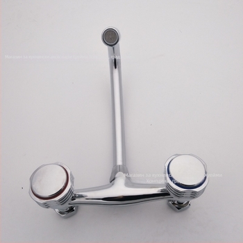 Стенно монтиран меден кухненски смесител за миене на съдове, със смесителна функция, четири портове връзки, номинално налягане 1.0 MPa, диапазон на работа 0–90°C