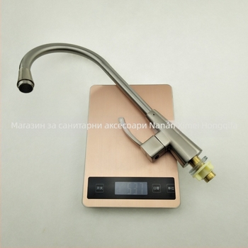 Кухненски кран, цинкова сплав, магнитен механизъм, вертикален монтаж, отваряне с гаечен ключ, медна сърцевина на клапана