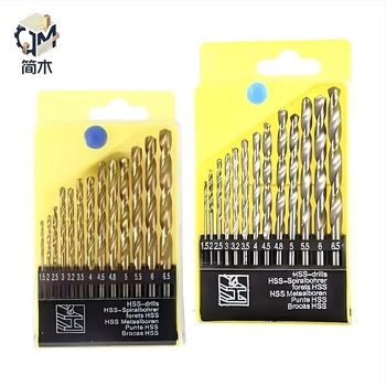 Комплект от 13 броя винтови свредла с титаново покритие, кръгла дръжка, спирални, напълно полирани.