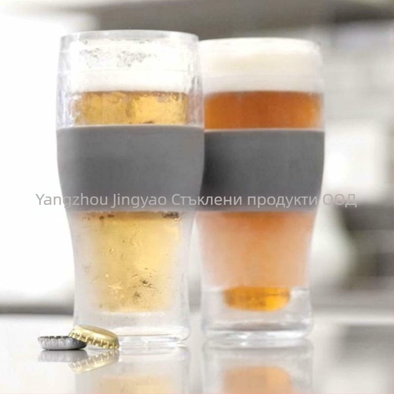 Двуслойна боросиликатна стъклена чаша – 470 ml, държи студено и горещо, защита срещу изгаряне, цилиндрична форма