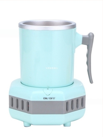 Преносим мини охладител за напитки с бързо охлаждане – 220V, подходящ за офис, общежитие и автомобил