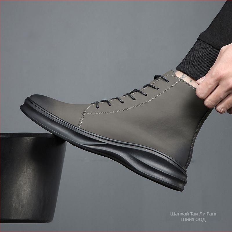 Мъжки ботуши Мартин - високи, дишащи, горна част от естествена кожа, подметка от гума, подплатени флис