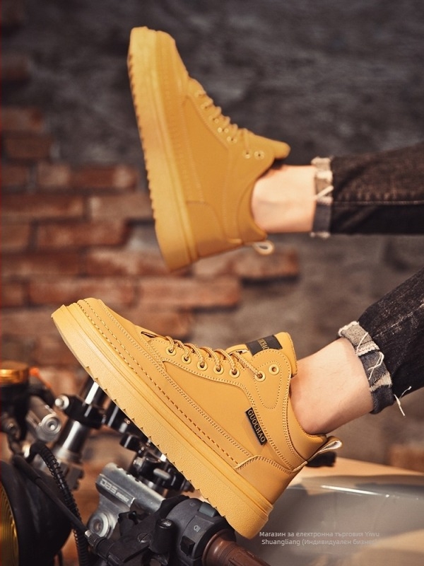 Мъжки ботуши Martin със замша на горната част, гумена подметка, платнена стелка, устойчиви на износване.