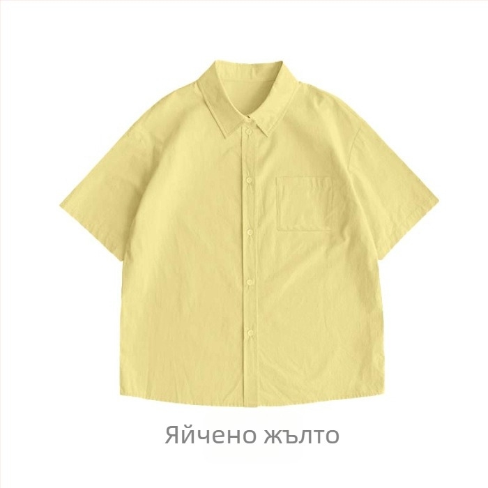Памучна риза, свободна кройка, къс ръкав, яка с ревър, еднопосочно копчане