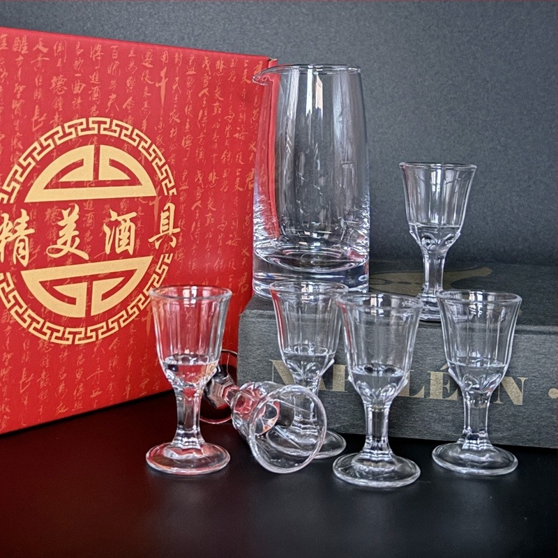 Стъклен комплект чаши за спиртни напитки с печат на лого, 6–10 бр, модерен минималистичен стил, капацитет 1–100 ml, опаковка в цветна кутия