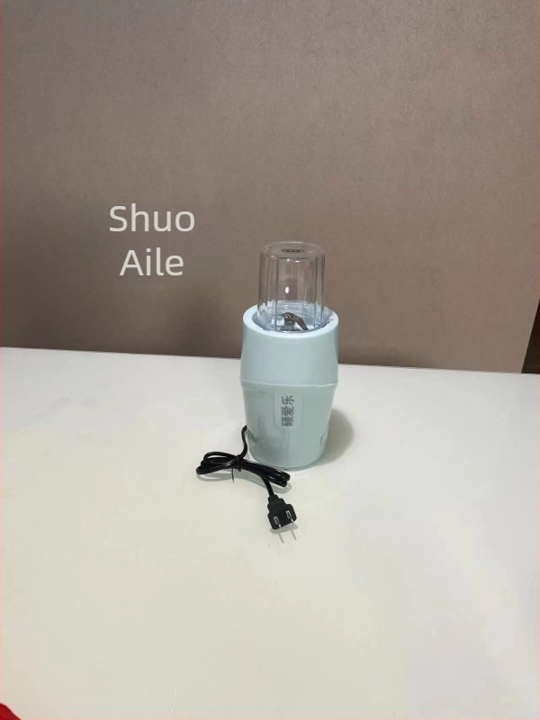 Сокоизстисквачка, мини портативна кухненска машина за плодове и сокове, капацитет под 1 л, до 36 V, скорост до 10 000 rpm, нож 1, двойни смесващи лопатки, механично управление