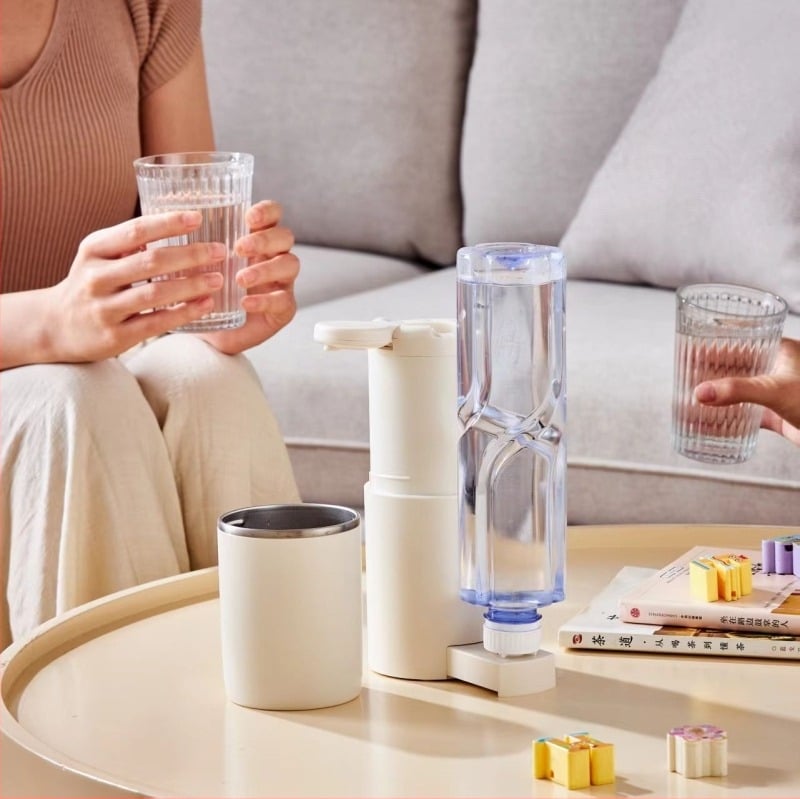 Диспенсър за гореща вода, преносим, вертикален дизайн, 220V, 2000W, дисплей за температура и интелигентно управление на температурата