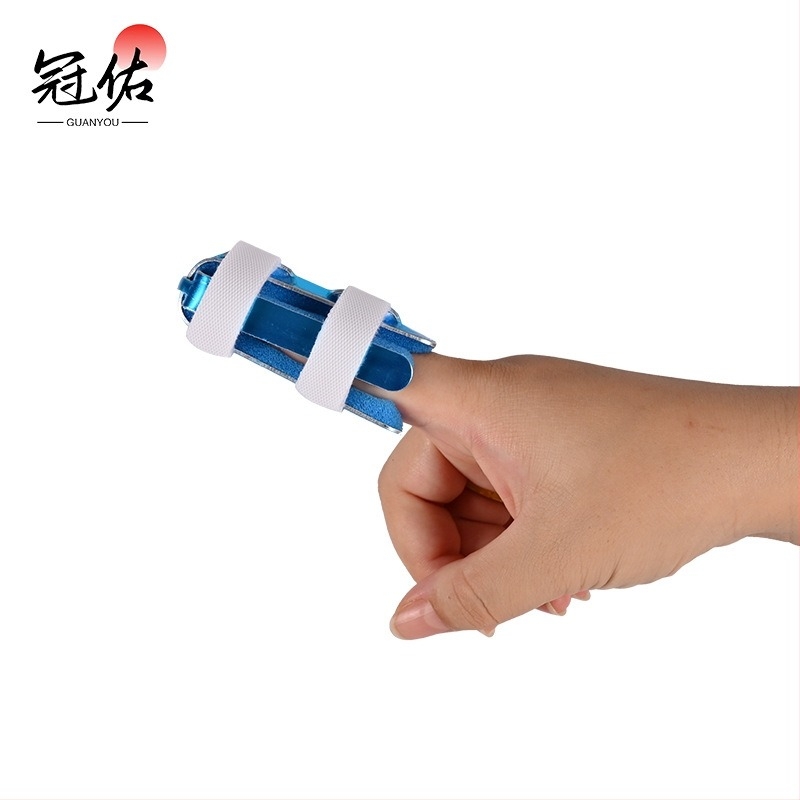 Пръстна шина от алуминиева сплав със перфорирана вентилация и пяна подложка за самофиксация на ставата