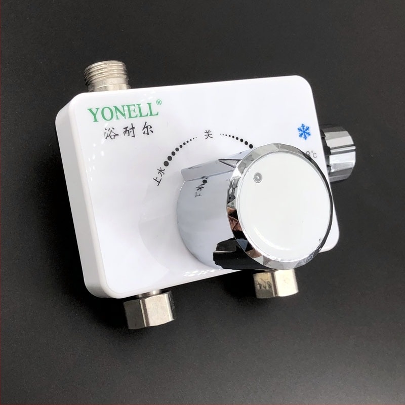 Повърхностно монтиран соларен термостатичен смесител за душ Yonell, 0.6 MPa, 1–99°C, за соларен водонагревател