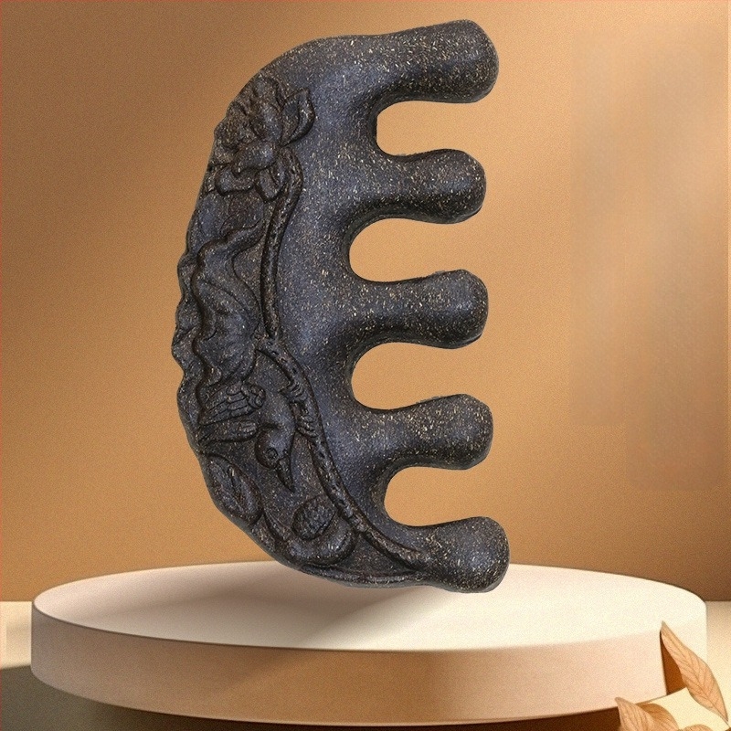 Дървен гребен с билков Polygonum multiflorum за масаж на скалпа и стимулиране на меридианите – традиционна китайска медицина