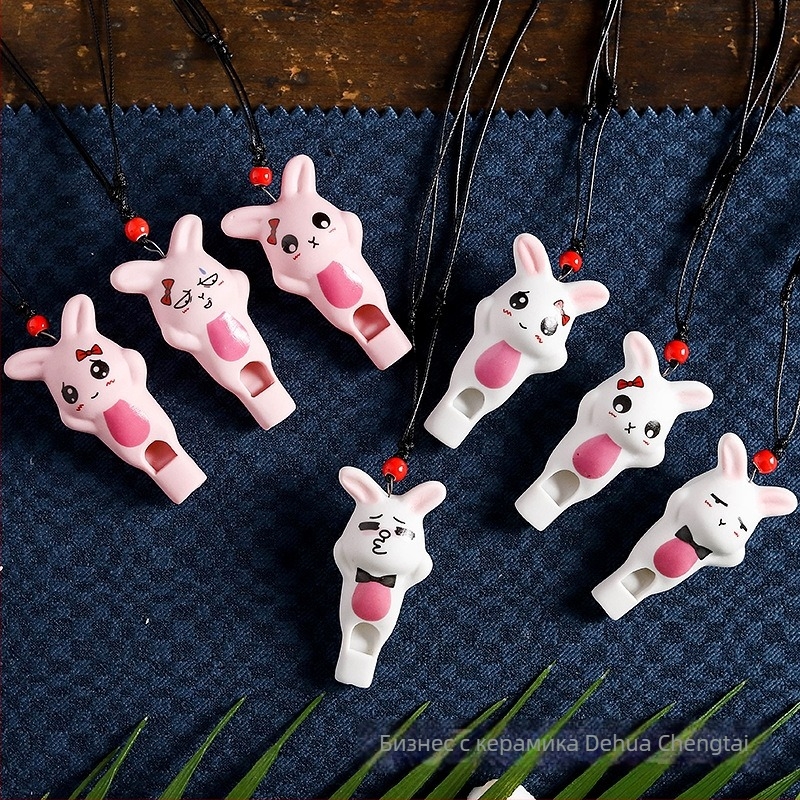 Керамична зайче‑висулка със свирка, бял порцелан, Chengtai Ceramics, Cartoon категория, PP пакет (материал: бял порцелан; марка: Chengtai Ceramics; категория: Cartoon; опаковка: PP пакет)