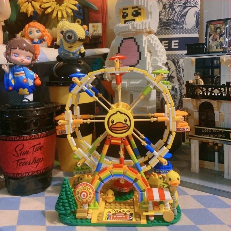 LEGO‑съвместим пластмасов конструктор със строителни блокчета – Doraemon тематика, 400–800 части, батерийно захранване, настолен декоративен елемент, DIY комплект за деца 7–14 години