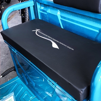 Седалка за електрическо триколесно превозно средство, PU материал, пълнеж памук, печатано лого, персонализируема, подходяща за всички сезони