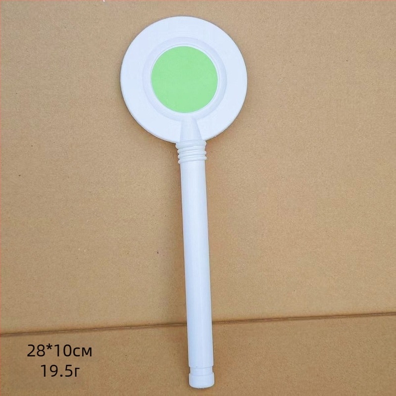 Свирка – пластмасов реквизит за аплодисменти, произведен чрез инжекционно формоване