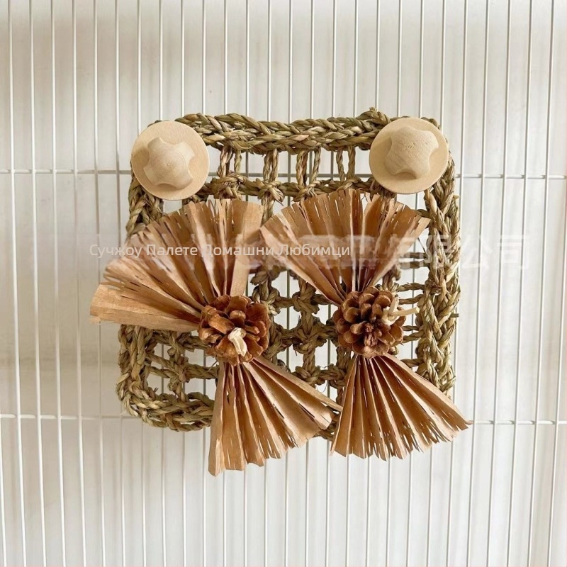 Папагалова играчка с дъвчаща мрежа от сламени нишки и тревна топка с плодова тема, модел Ky2469