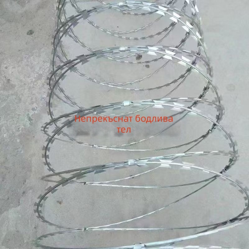 Галванизирана двойно усукана бодлива тел за ограда, SIRO стил, дясно завъртане, якост на опън 500