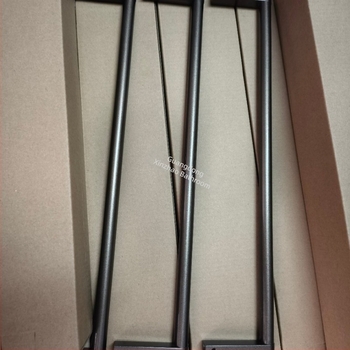 Държач за кърпи от неръждаема стомана, стенен, перфорирана конструкция, изпичано боядисано покритие, 5 кг носимост, едно ниво, марка Lion Shield