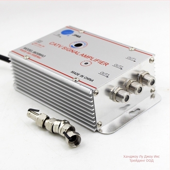 Кабелен телевизионен усилвател и 1 към 2 аналогов разпределител за наземни сигнали (аналого-цифров, двупосочно разпределение)