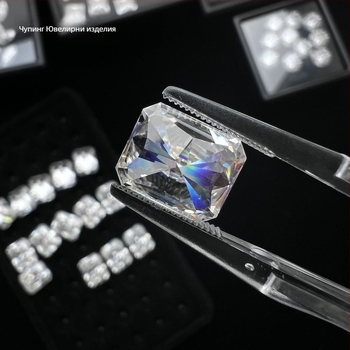 Moissanite пръстен, радиантно нарязване, чистота VVS, геометричен главен камък, луксозни бижута