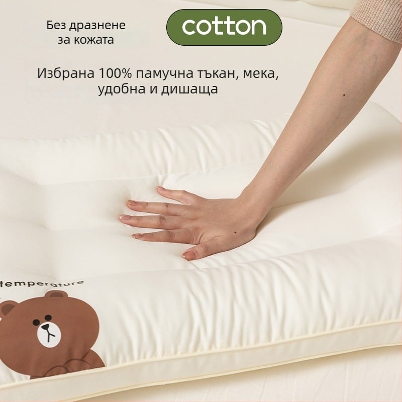 Детска възглавница (правоъгълна форма; пълнеж от микрофибър с антибактериално влакно; 100% памук външен слой; подходяща за деца)