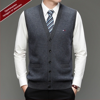 Мъжки кардиган от 100% вълна, V-образно деколте, без яка, едноредово закопчаване