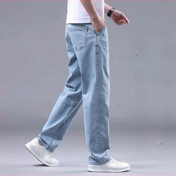 Дънки деним, свободен прав силует, средна талия, 95,3% памук, камъчно пране