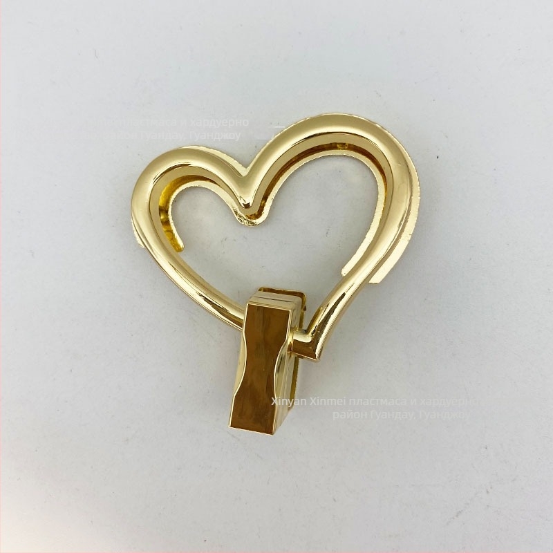 Сърцевидно завъртащо заключване за чанти - модел 659, цинкова сплав, марка New Beauty