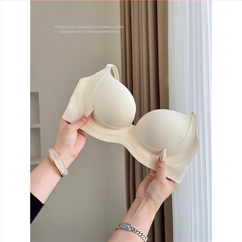 Сутиен с тръбна кройка, безжичен, фиксирани чашки, нейлонова материя, задно закопчаване с три реда копчета