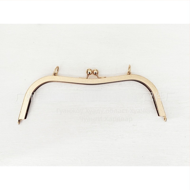 Хардуер за чанти със винтово дупче — 27 вдлъбнати талии и изпъкнала кръгла глава, дизайн bucket-ear. Материал: желязо. Код на продукта: 000306. Haowen luggage accessories factory. Есен 2024. Категория: чанти аксесоари.