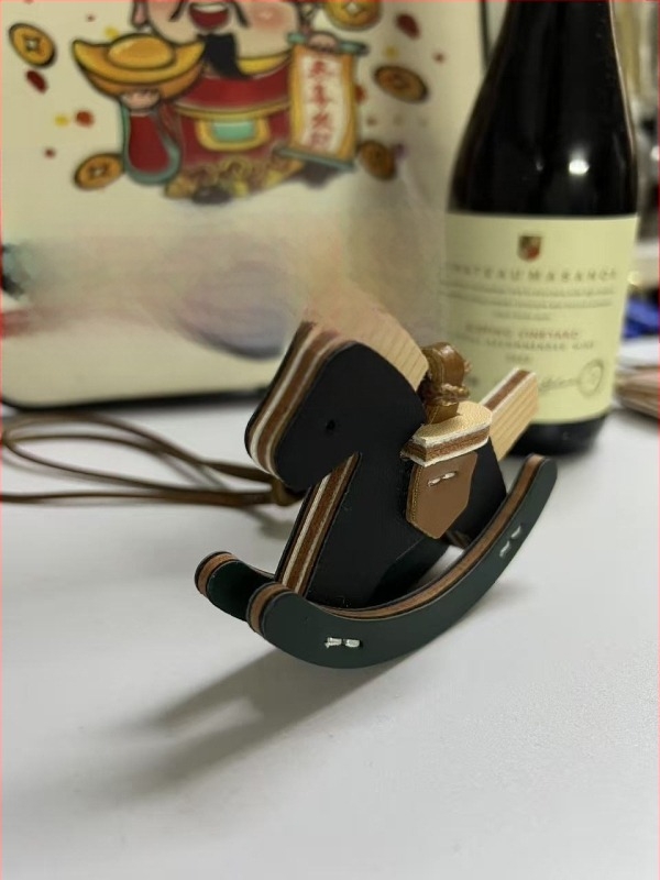 Декорация за чанта – мини PU кожено конче-люлеещ се, декоративен висящ аксесоар, супер лека, Trojan модел, пролет 2025