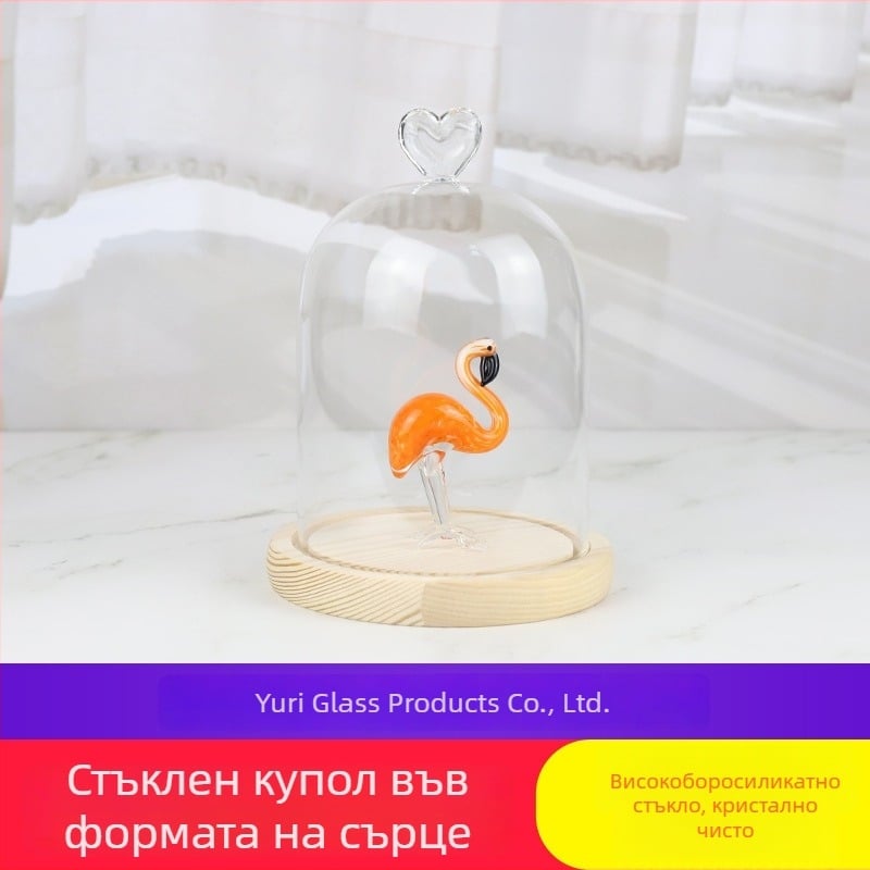 Запазени цветя под стъклен купол, мини пейзаж и конструкторски фигури, стъклена топка във форма на сърце
