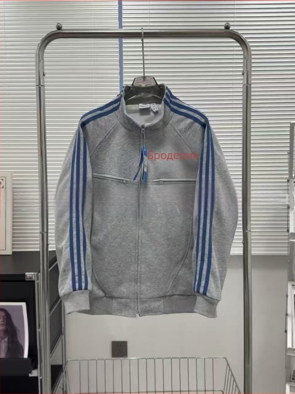 2025 есенно-зимно унисекс спортно-ежедневно яке с три ивици и буквена бродерия