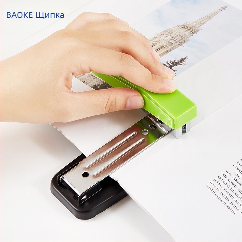 ST1121 въртящ се 360° ръчен stapler за офисна употреба