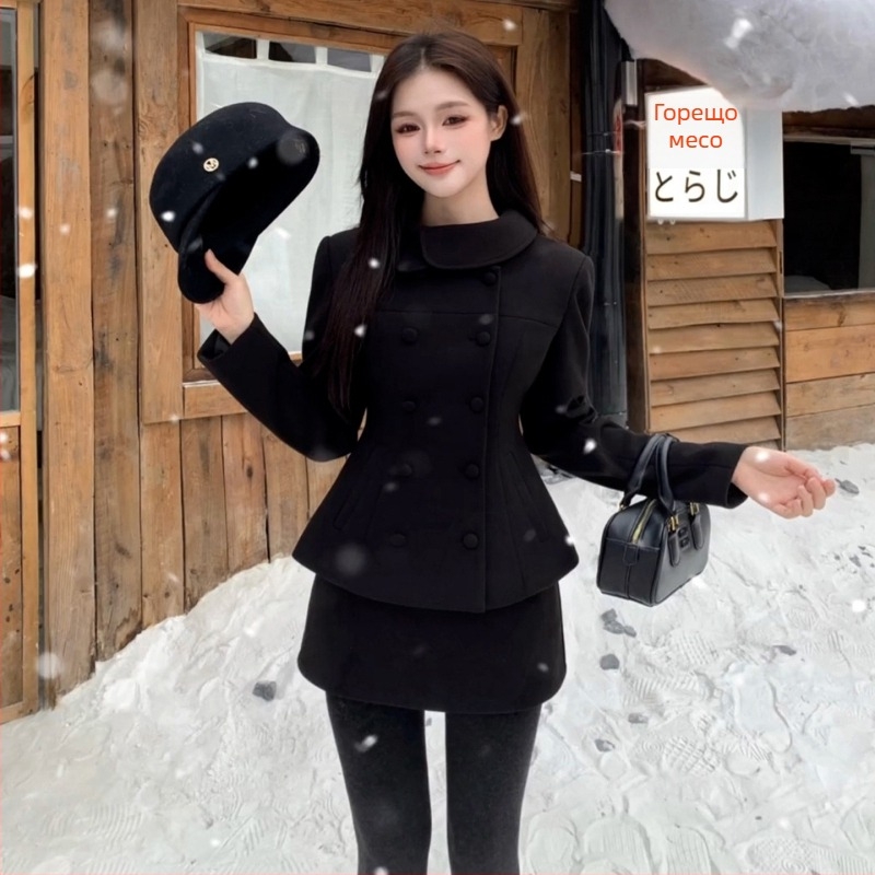 Хепбърн стил черна костюм рокля за жени, есен-зима 2025, дребен ръст, комплект с къса пола