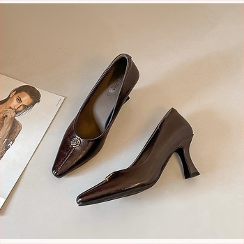 Camellia 2026 Нов Стил Обувки с Остър Нос, Slip-On, Тънък Ток