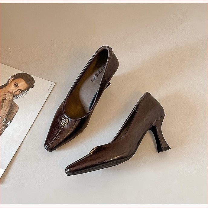 Camellia 2026 Нов Стил Обувки с Остър Нос, Slip-On, Тънък Ток
