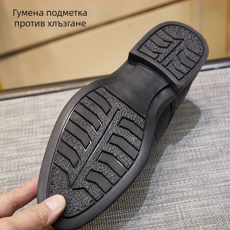 Мъжки дишащи кожени обувки за бизнес с броги детайли, връзки и нисък глезен.