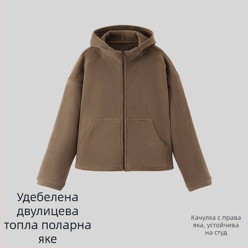 Дамско яке с дебел флис, топло и ветроустойчиво, свободна кройка, с джобове и качулка за спорт на открито.