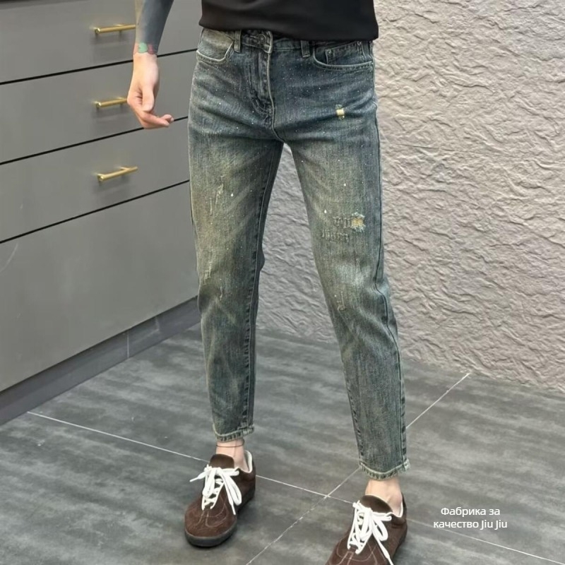 Дистресирани винтидж мъжки дънки със slim fit и rhinestone украса, еластичен деним, пролет-лято 2025