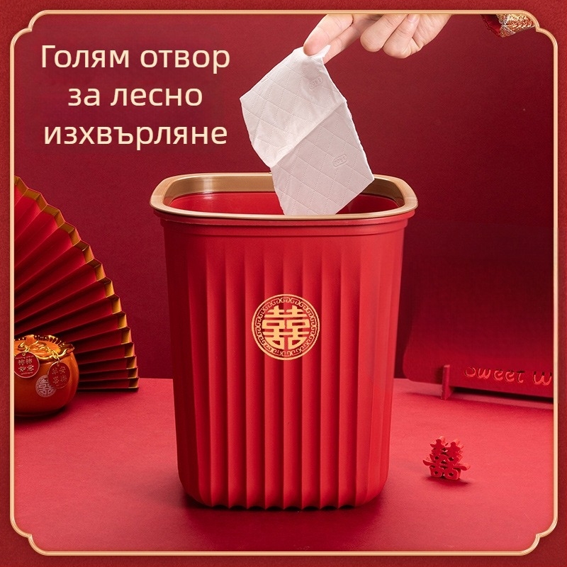 Червен комплект сватбени принадлежности: квадратна кофа за отпадъци, държач за пръстени и декорации за сватбено помещение