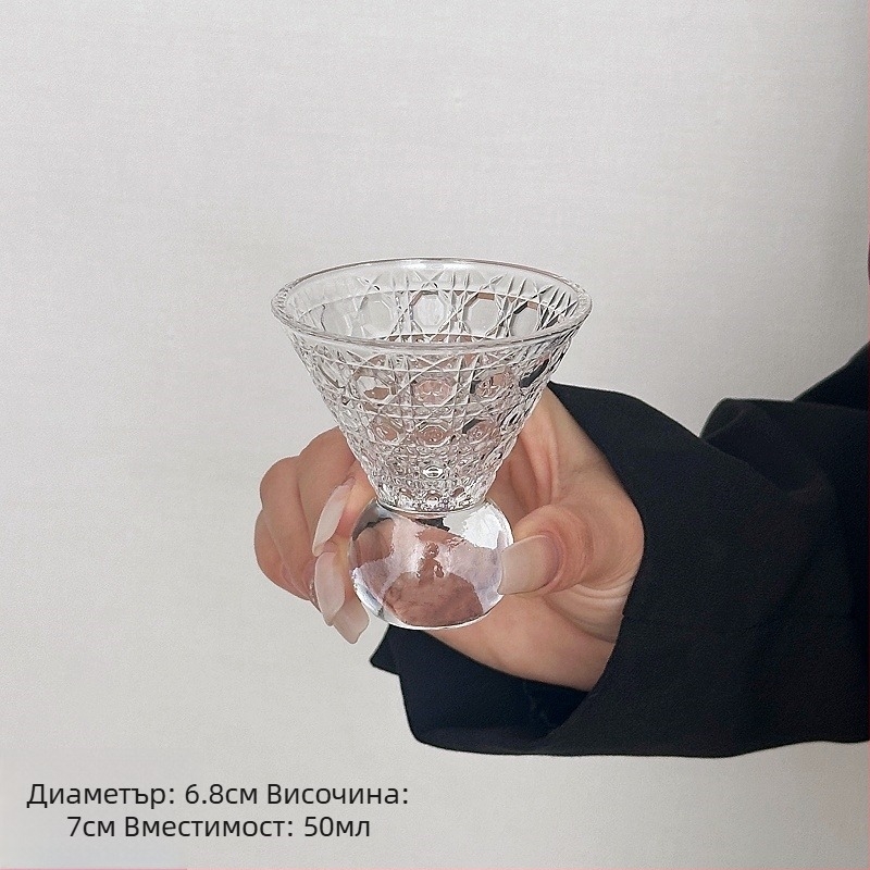 Нишова ретро стъклена чаша за чай с висока ножка и каменен модел, дегустационна чаша