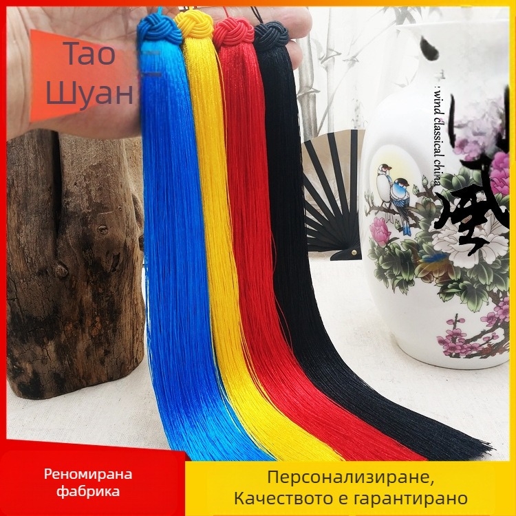 Автомобилна висулка с китайски възел и ръчно изработен найлонов пискюл, дължина 30 см