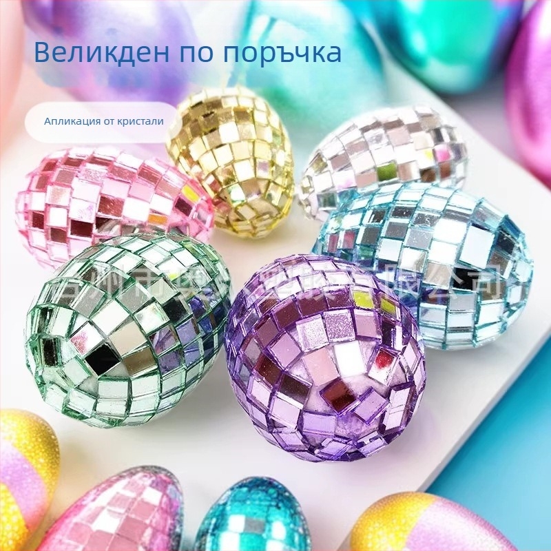 Пластмасово Великденско яйце с диамантени украси, размери 4 см и 6 см