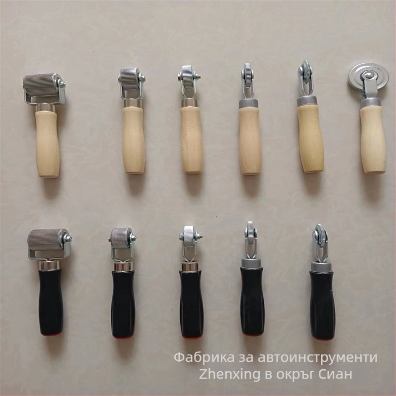 Ролка за пресоване на филм с дървена дръжка — компактна ролка и скребка