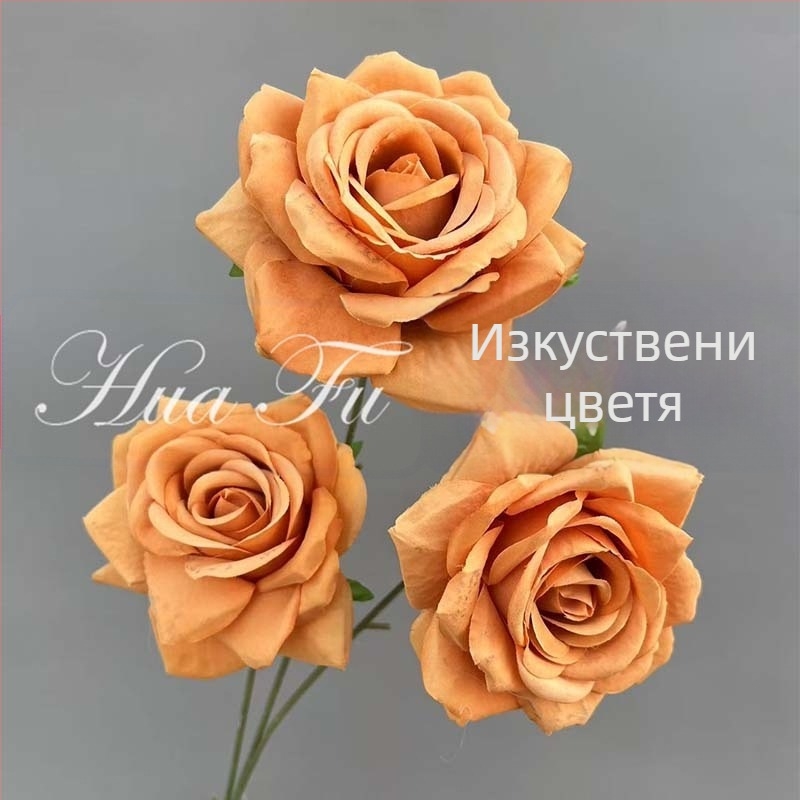 Изкуствена роза с градиентен цвят и имитация на скъпоценен камък – украса за стената на сватбата