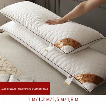Удължена правоъгълна възглавница с двойно бродирана повърхност и quilted дизайн, размери 1–1,8 м