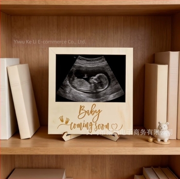 Дървена рамка за снимка за обявяване на бременност и подарък за Деня на майката