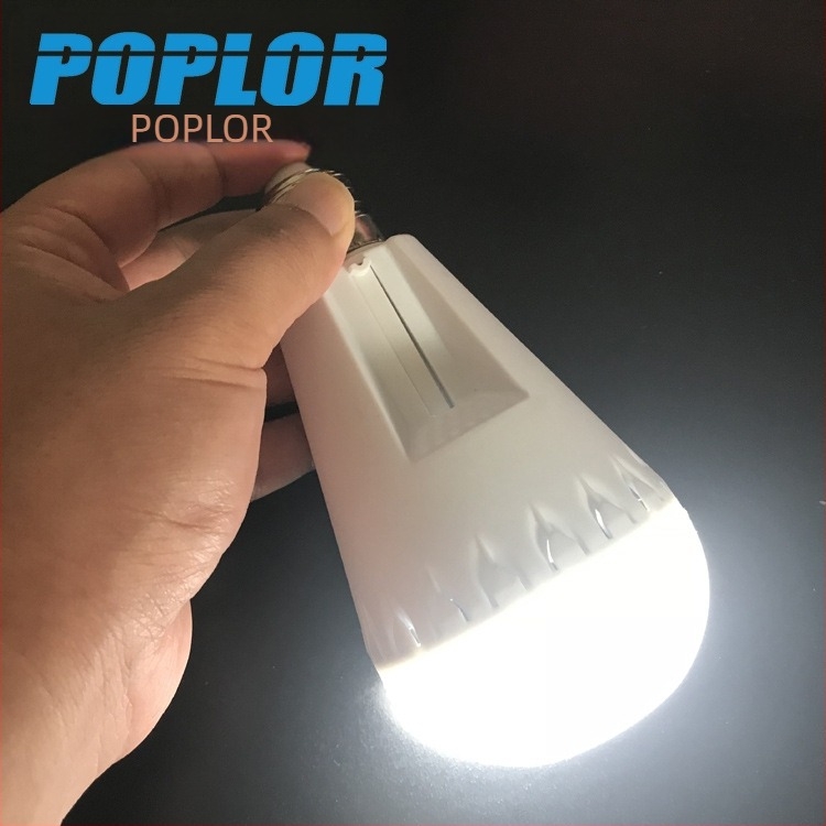 LED аварийна лампа 9W, презареждаема ръчна светлина за къмпинг, глава E27 с разтегателна функция
